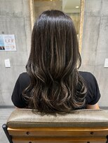 パダ 天六店(PADA) レイヤーカット × 暗髪 × 韓国ヘア