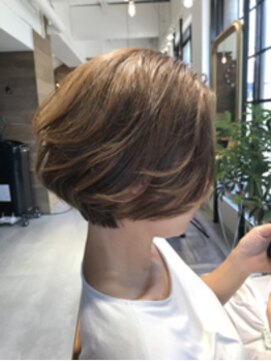 グラム ヘアー(glam hair) ラフボブ