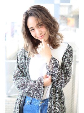 クレッセント ベイ(Crescent Bay) 毛先パーマ/伸ばしかけ　大人ボブ/ブランジュ/くせ毛風/セミディ