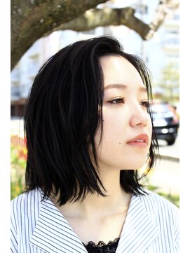 スリーヌーン(THREE noon) 大人可愛い黒髪暗髪アッシュ小顔ミディ THREE 後藤裕祠