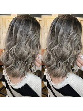 タオ 河原町(Tao) 品のあるバレイヤージュ