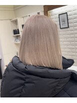 ニコ(nico.)&nbsp;切りっぱなしミルクティーボブ