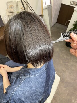 ムーブ(Moob) 艶感たっぷり髪質改善ブラウンカラー【別府】