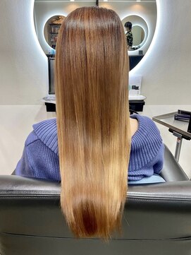 ミリア(MILIA) 大人可愛い30代40代50代小顔髪質改善ケラスターゼストレート