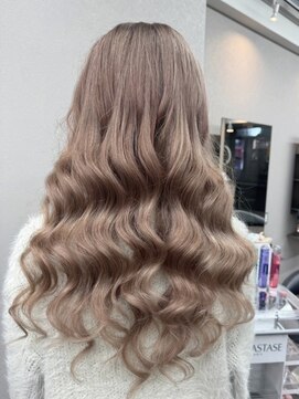 エミーバイモアムー(Emmie byMoremuu) 【ギャルの救世主】ミルクティー