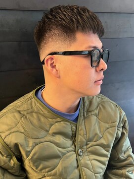 ディスイズバーバーセカンド(THIS IS BARBER 2nd) クロップ　濡れパン　アイロンパーマ　バーバー　フェードカット