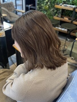 インデペンデンス(independence) 伸ばしかけボブ