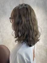 ディコ(Dico) 波巻きグレージュ