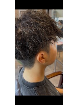 クロエバイラヴィズム 三条店(CLOE by LUVISM) ツイストスパイラルパーマ