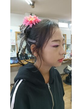 カラーアトリエ イロドリ(彩) よさこいへあメイク