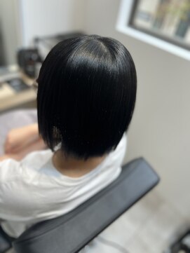ルストロバイボクノ 横須賀中央(Lustro by bokuno) 癖毛でも諦めないで!矯正で丸みのあるショートボブスタイルへ