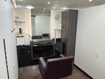 メンズウィル バイ スヴェンソン 福岡スタジオ(MEN'S WILL by SVENSON)の写真/周りを気にする必要のない完全個室サロンです。思い切りリラックスできます！