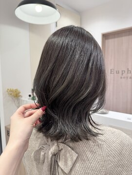 ユーフォリア 青山(Euphoria) オリーブグレージュ/透明感カラー/ミディアムレイヤー担当yuki