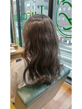 ルッカランス 王子店(Lucca Lance) 10月　外国人風透明感のあるHEUカラー