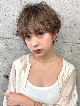 ルアン 上通り(ruen) ゆるふわ大人ショートパーマ ruen 上通り 右田莉奈