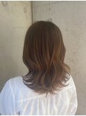 大人可愛い無造作ウェーブ　こなれ感ミディアム　おおたかの森