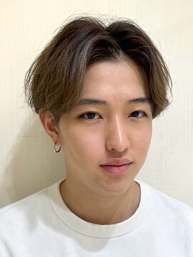 ビューブルー 亀戸錦糸町(VIEW BLUE) 毛流れセンターパートニュアンスパーマ/メンズカルマパーマ眉毛