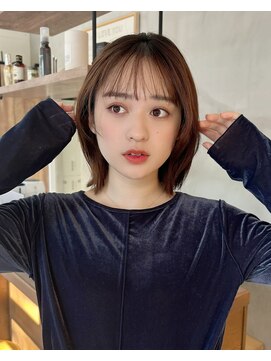 メゾンドムニ 恵比寿(Maison de MUNi) 韓国風ヘアスタイルシースルーバングイルチャベンショートボブ