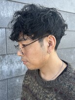 ヒュイル バイ ニアウ(Hwyl by Niau) メンズマッシュシャドウパーマスパイラルパーマニュアンスパーマ