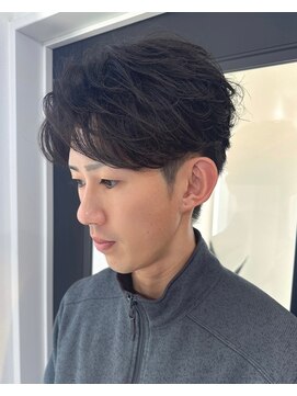 ビビバイベル(BiVi by BHEL) 桑名メンズパーマメンズカットセンターパートメンズマッシュ緩め