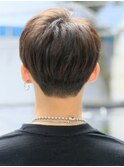 横顔が決まるナチュラルマッシュ