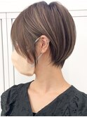 ハイライトカラーミルクティーベージュレイヤーカット