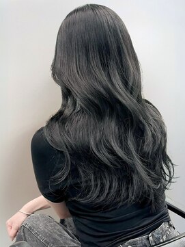 イロウ 天神大名店(IROW) ダークグレージュ 顔周りカット くびれヘア 艶髪