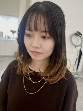 オンド(onde) 鎖骨下ミディアム　レイヤー