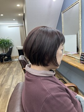 ル・アール ［艶感カラー］ショートカット×ピンクベージュ