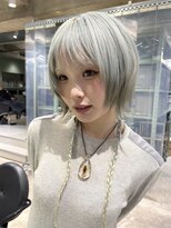 ロジ(loji)&nbsp;シャギー前髪×ハイトーンブルー