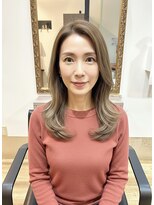 ナチュラルスポット(Natural Spot)&nbsp;フェミニンなレイヤースタイル