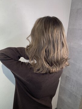 アンダーバーホワイト(_white) 【ブリーチあり】ホワイトベージュカラー◎