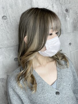 ハク(haku) インナーカラー/顔まわりレイヤーカット