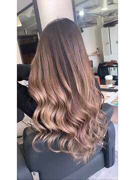 ラフ 難波店(LAFF) #黒髪#ボブルフ#ネビージュ#小顔#ワンレン