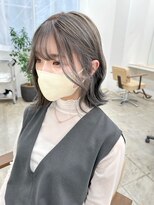 ニュート(Neut )&nbsp;アッシュシルバー/くびれボブ