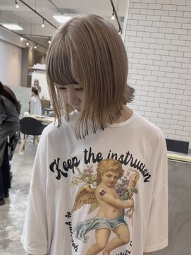 イェッカ パビル(YECCA pabil) ブロンド裾カラー（ブリーチ１～2回）