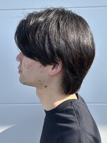 ヒュイル バイ ニアウ(Hwyl by Niau) メンズサロンマッシュウルフセンターパートニュアンスパーマ眉毛