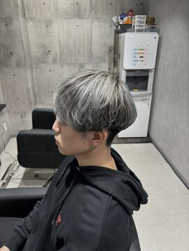 アンダーバーホワイト 京橋店(_WHITE) シルバーアッシュ