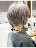 ウルフショート/ホワイトグレーベージュ/耳掛け/ツーブロック
