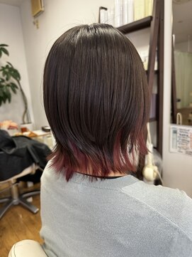 ナチュラル(Natural) ウルフカット×インナーピンク