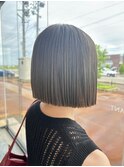オリーブグレージュ