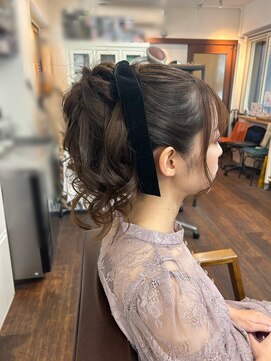 ワンイレブン 新橋銀座口(ONE_ELEVEN) ハイポニー