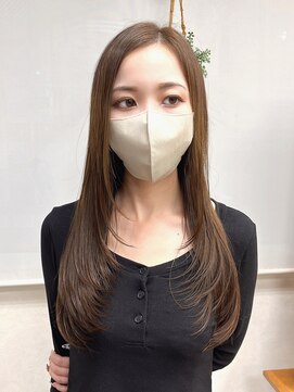 リングバイモアムー(Ring by Moremuu) Issy  レイヤーザクザク