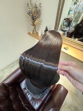 ベルラ(BeLuRA) 悩んでいたい髪質なんて忘れてしまう。