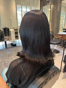 ダブル(W) 黒髪ミディ/くびれヘア