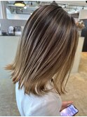 natural beige balayage