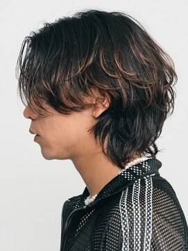 フィフス 原宿(fifth) 波巻きパーマニュアンスパーマミディアムパーマセンターパート