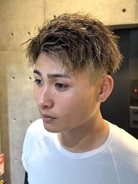 ブルニール 中崎町(BLEUNIR) ツイストスパイラル/ツイストパーマ