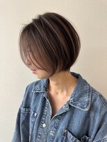 アマレット(Amaretto)&nbsp;【白髪ぼかしハイライトで魅せる大人のショートボブ】