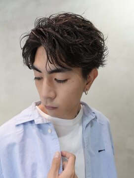 バイフィフス 原宿/表参道(by fifth) シャドウパーマスパイラルパーマルーズパーマセンターパート